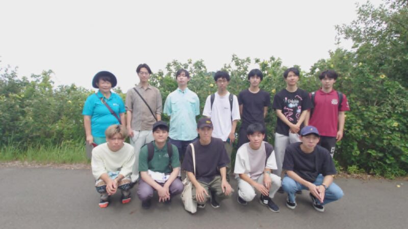 海辺の教室「泉川のハマボウで初夏のお花見」集合写真